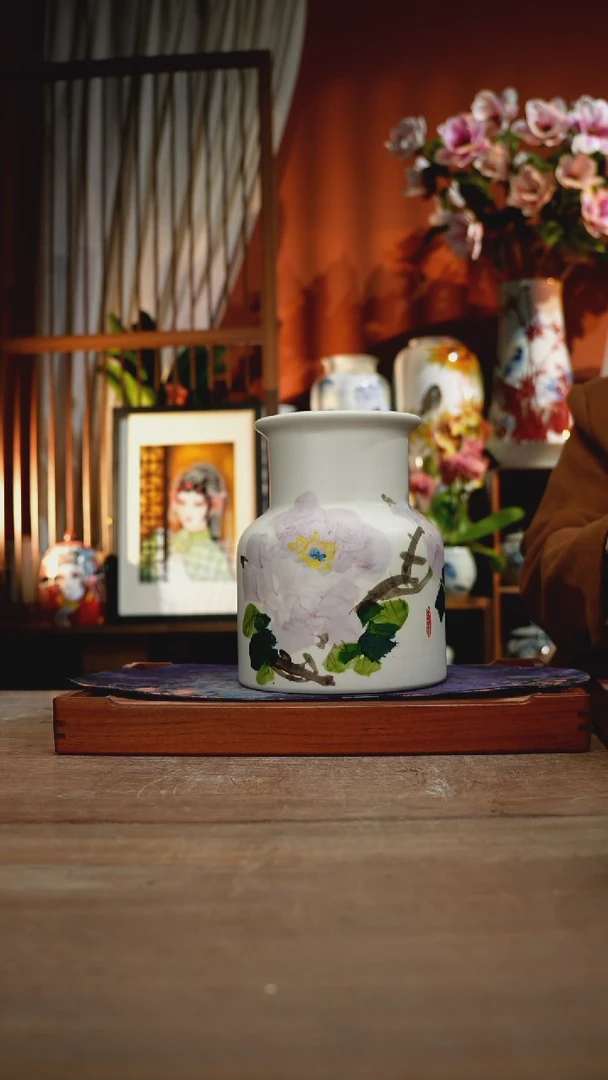 当代景德镇设计师釉下手绘陶瓷花瓶