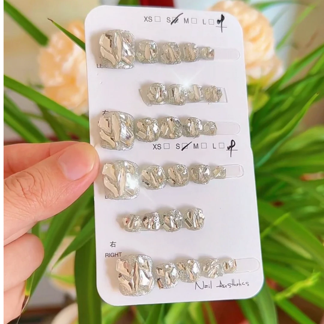 【满钻】14片纯手工新款显白高级可拆卸脚趾甲穿戴甲片夏季简约时尚