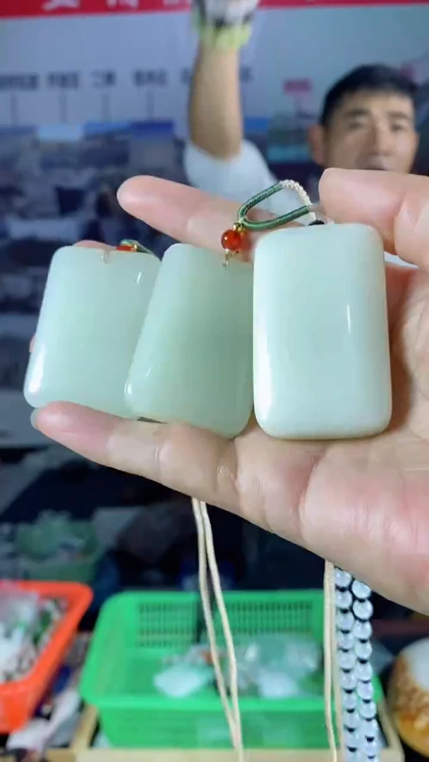 颈饰未镶嵌石英质玉天然玉石未镶嵌颈饰3x5