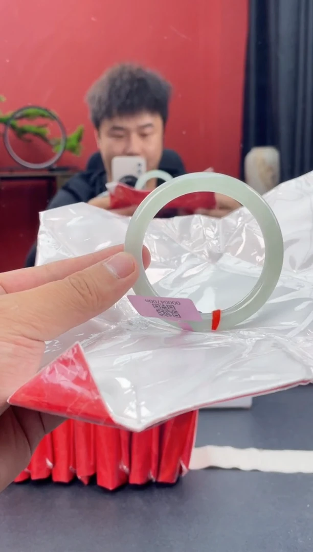 未镶嵌手镯翡翠10