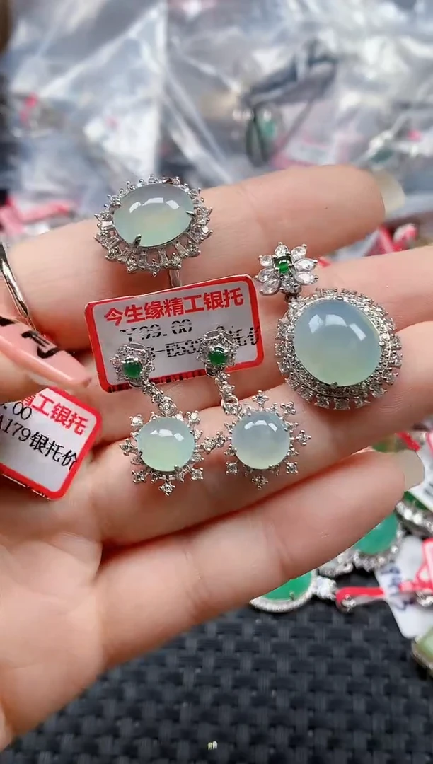 银S925镶嵌戒指翡翠天然A货缅甸翡翠