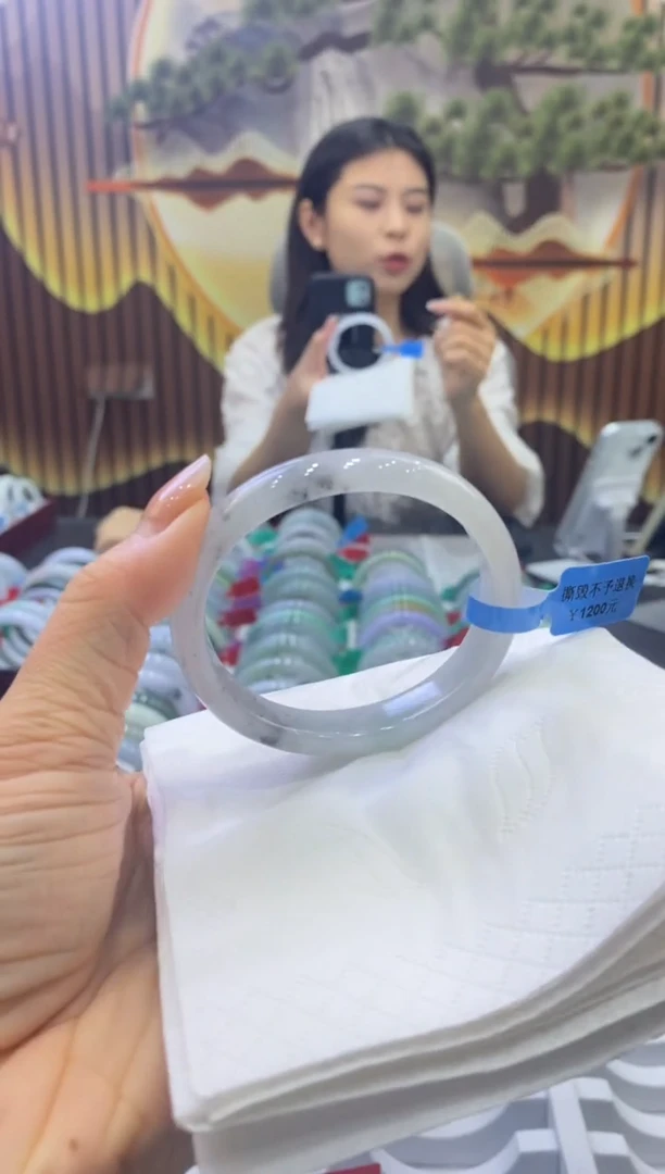 翡翠手镯未镶嵌00005680