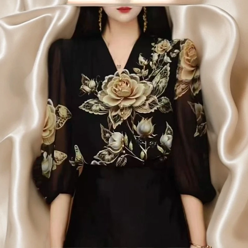新款高端定位花印花七分袖V领显瘦小衫设计师气质百搭女衬衣2160