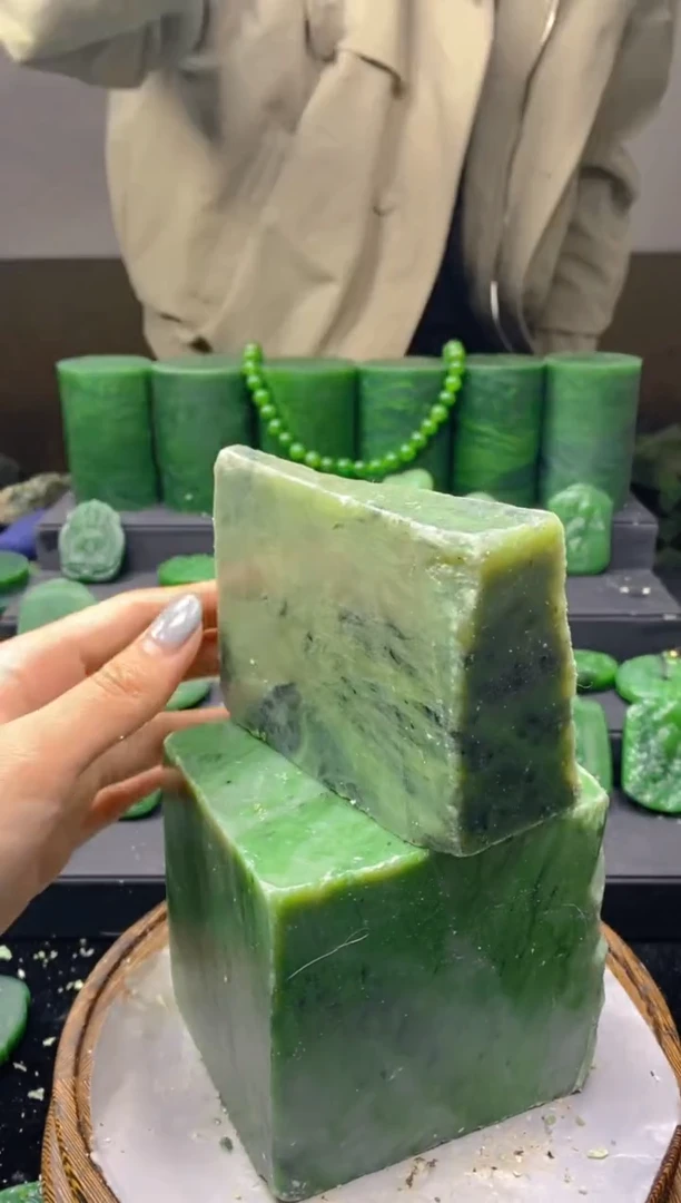 未镶嵌和田玉珠宝半成品1