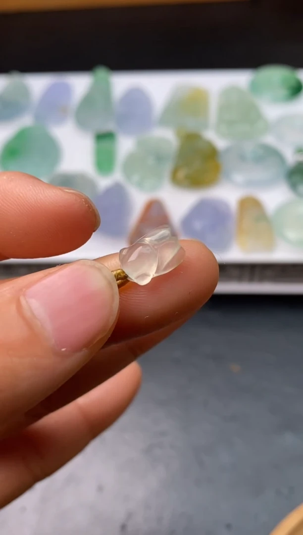 【闪购商品】定制翡翠未镶嵌翡翠毛货~