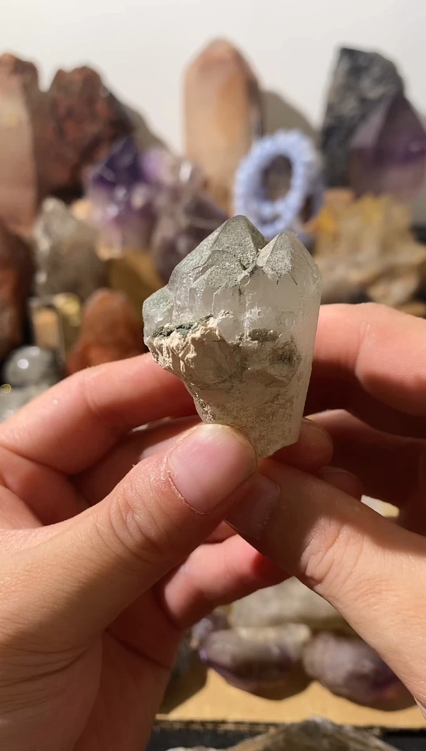 41未镶嵌水晶巴基斯坦喜马绿幽灵原石