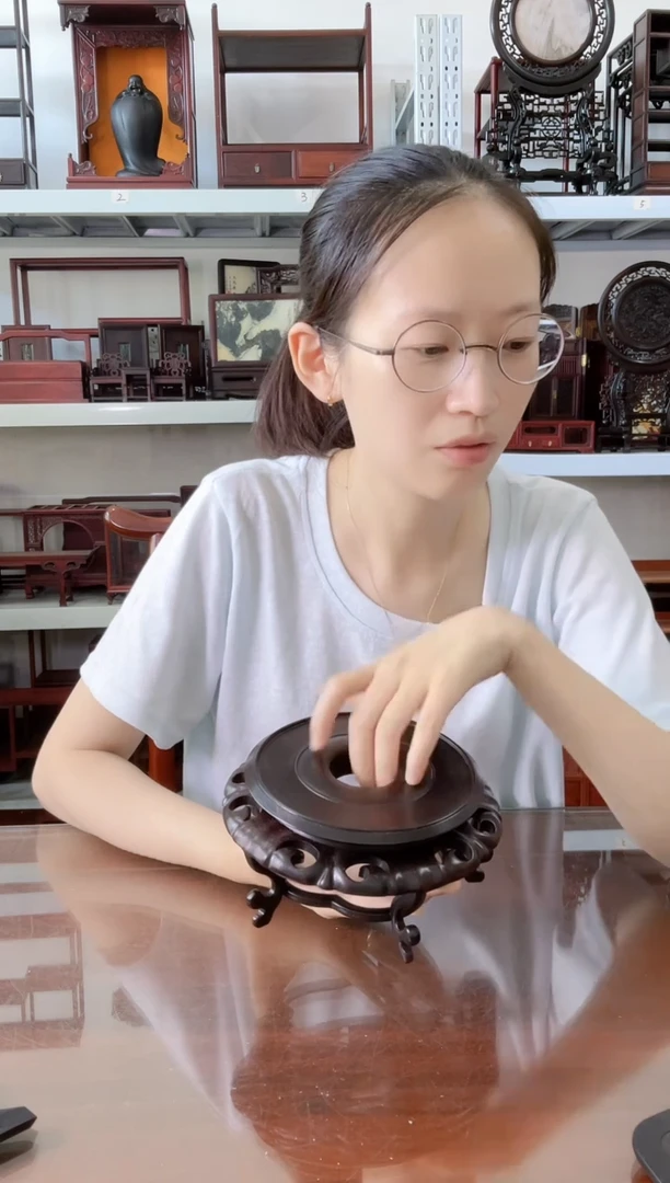 卢氏黑黄檀（大叶紫檀）香几直径13*9   90