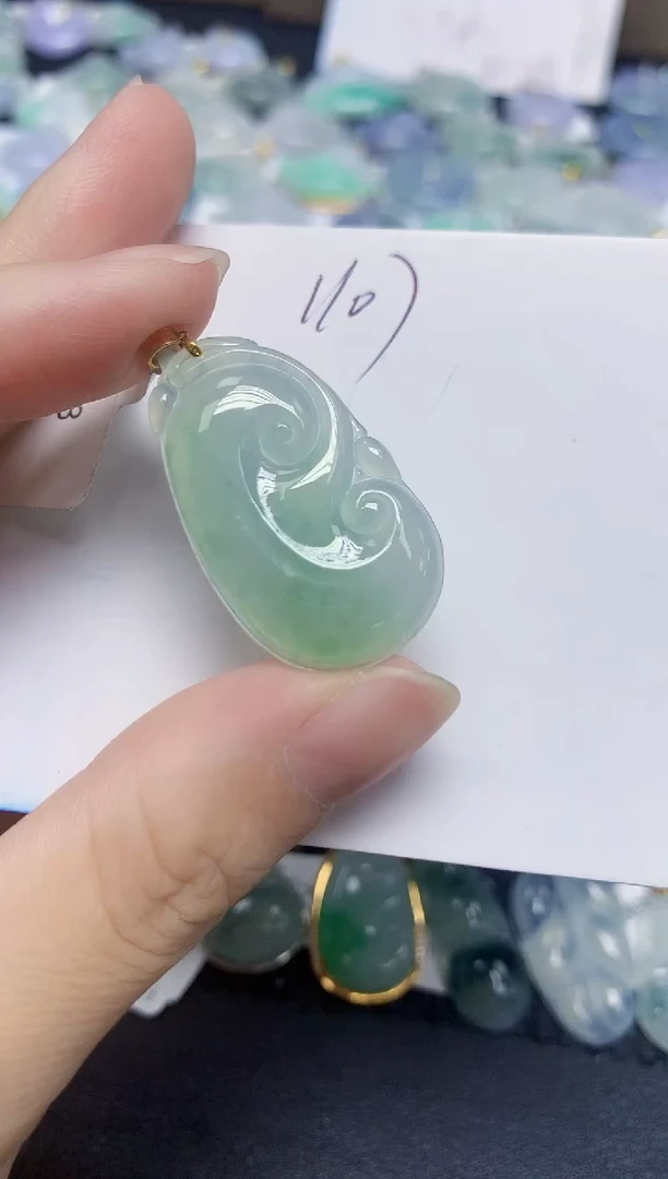 颈饰18K金镶嵌翡翠天然缅甸翡翠A货翡翠百元以上9元证书费自理