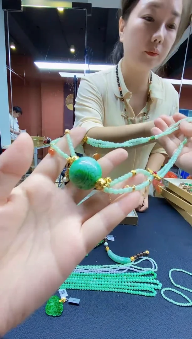 颈饰未镶嵌翡翠翡翠吊坠