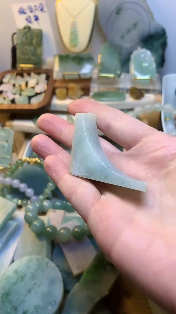 未镶嵌挂件翡翠 缅甸A货翡翠，没有运费险
