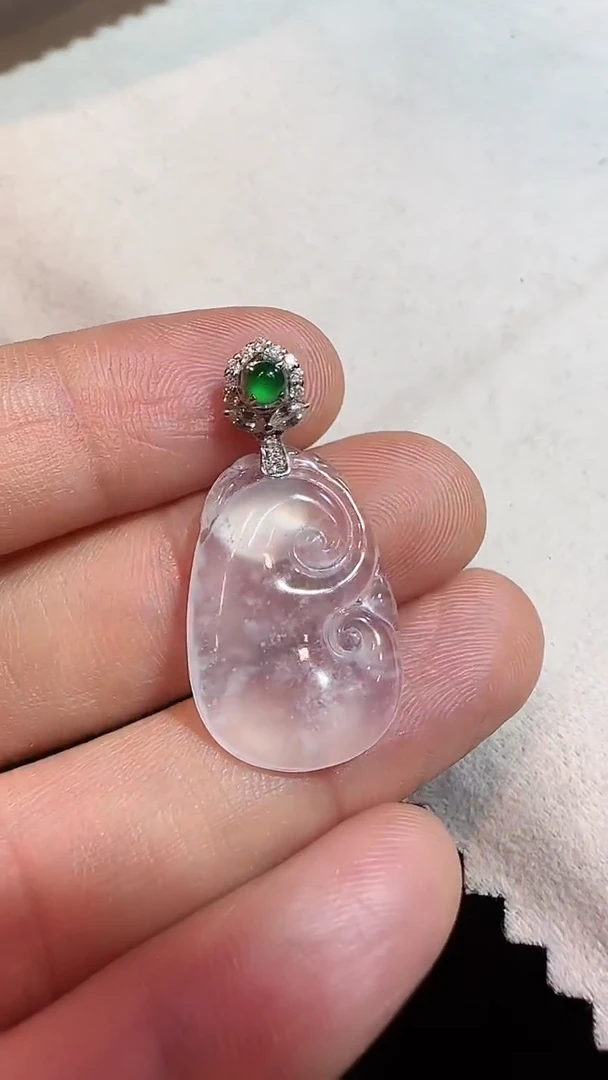 【闪购商品】翡翠吊坠(不含链)18K金镶嵌吊坠