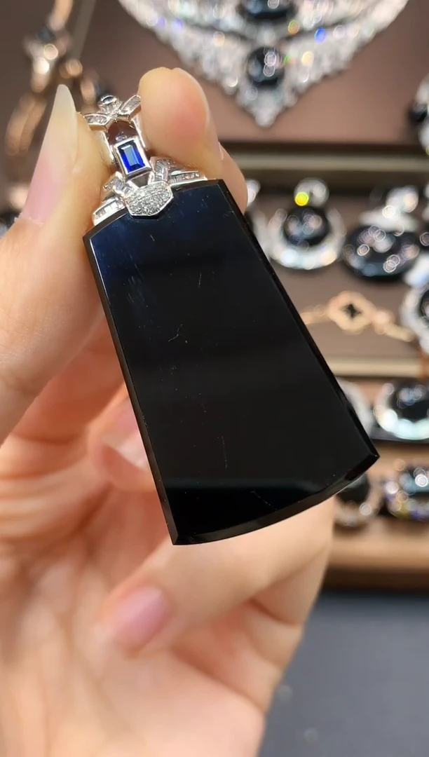 吊坠(不含链)18K金镶嵌翡翠花*C92