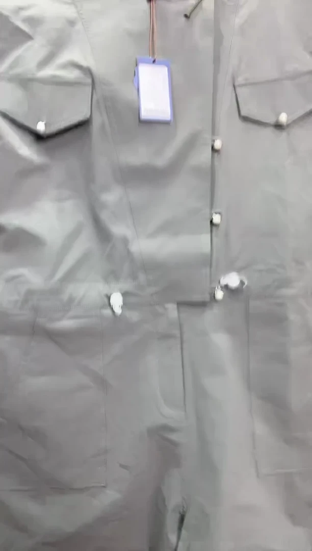 连体衣       S码         100斤