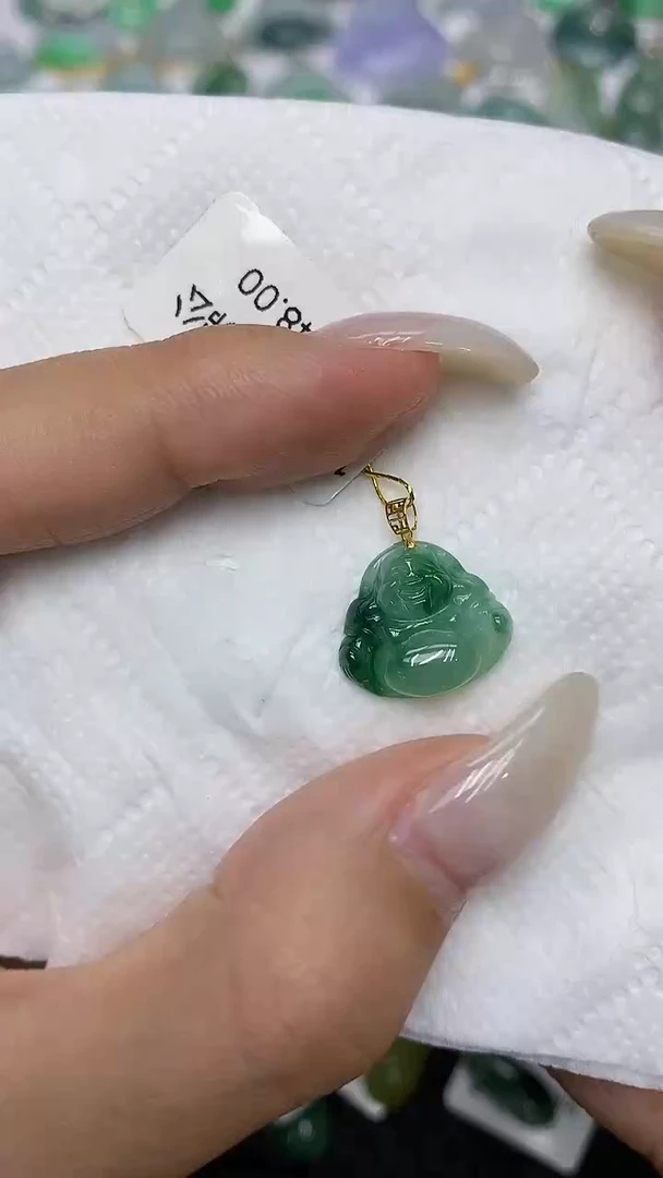 颈饰18K金镶嵌翡翠1