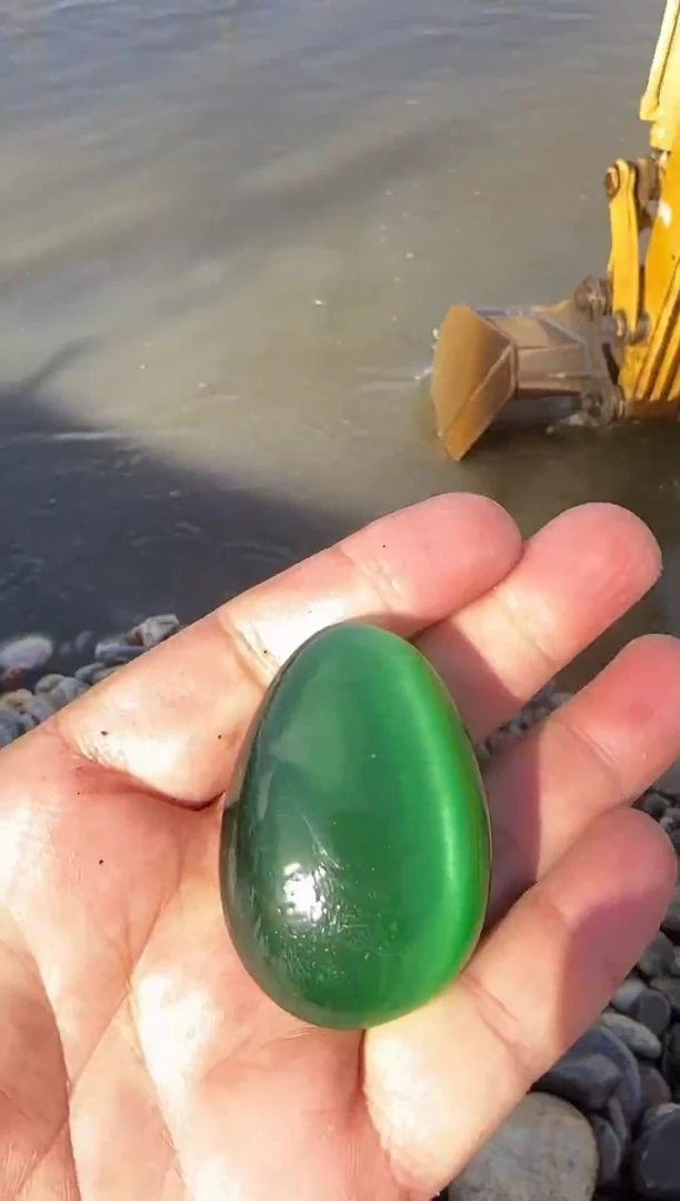 未镶嵌和田玉（糖玉）珠宝奇石88