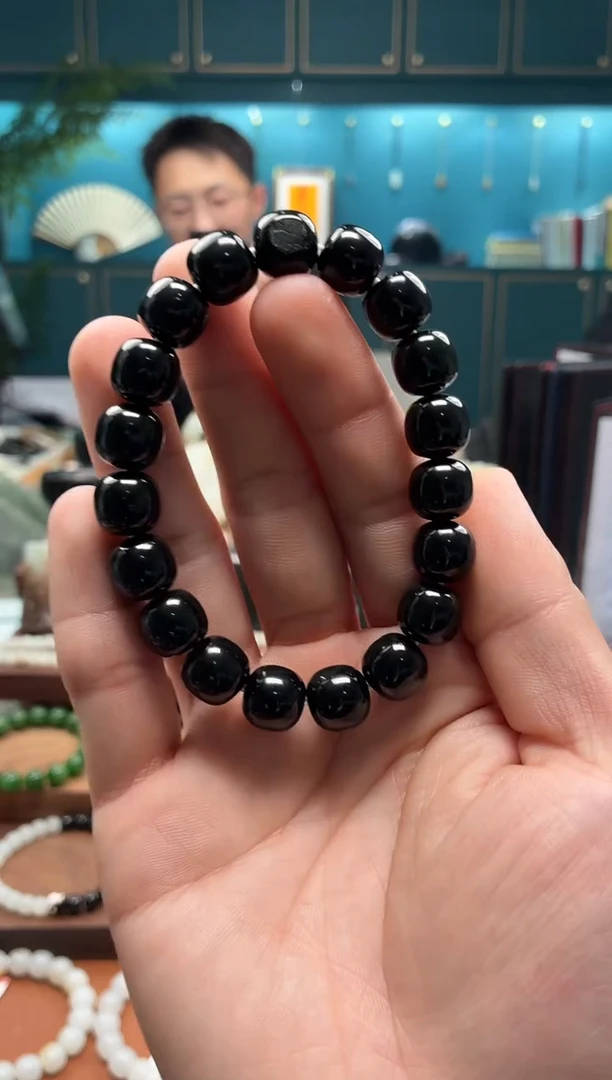 未镶嵌手串和田玉黑青11*12