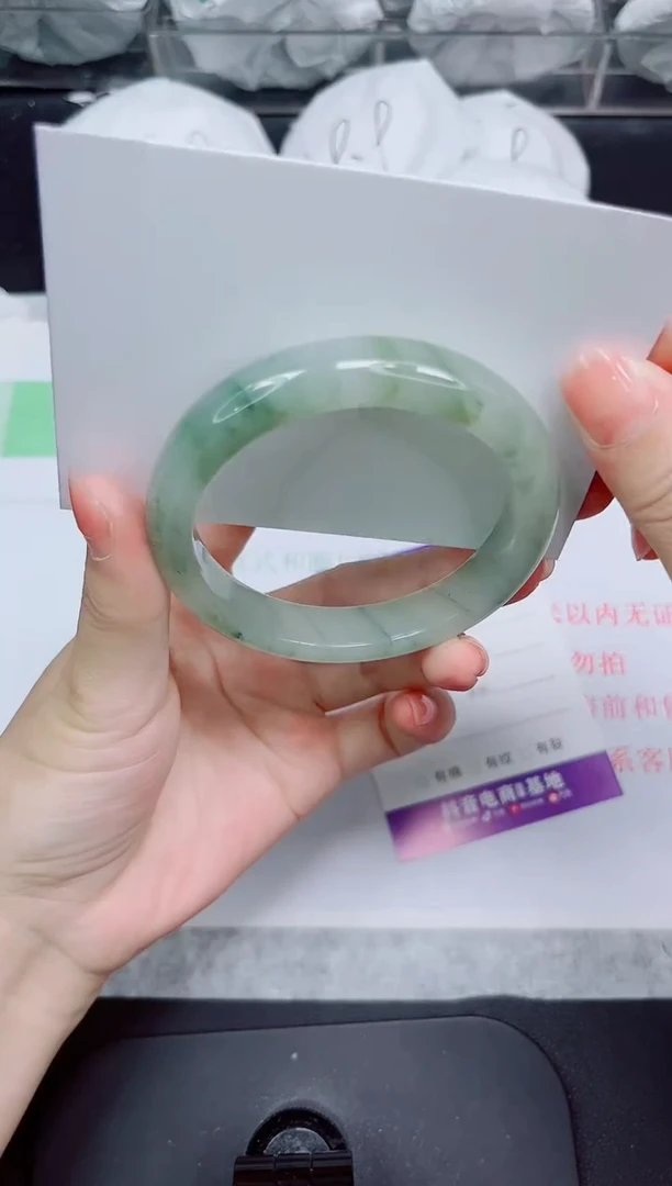 石英质玉手镯未镶嵌212-56