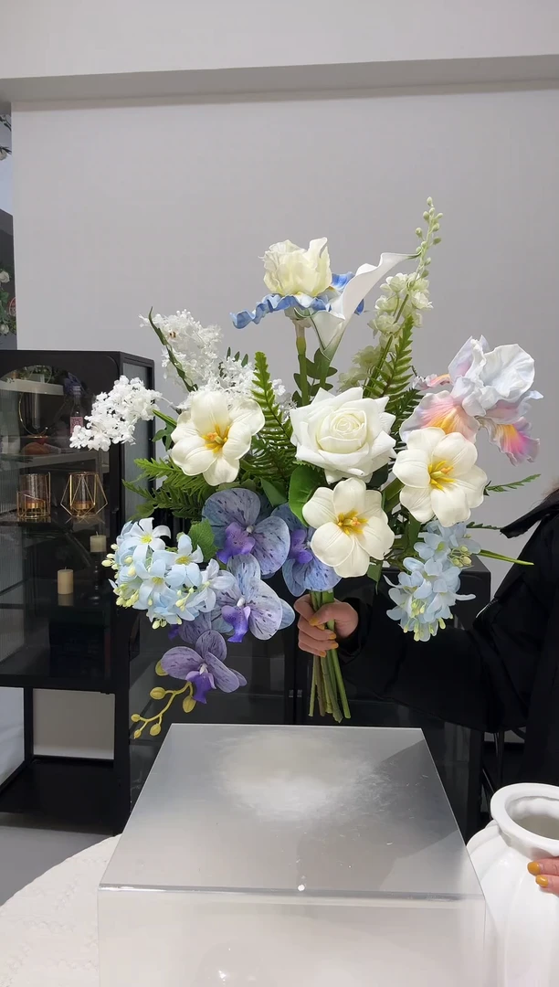 蓝色花束（不含花瓶）直播专属福利