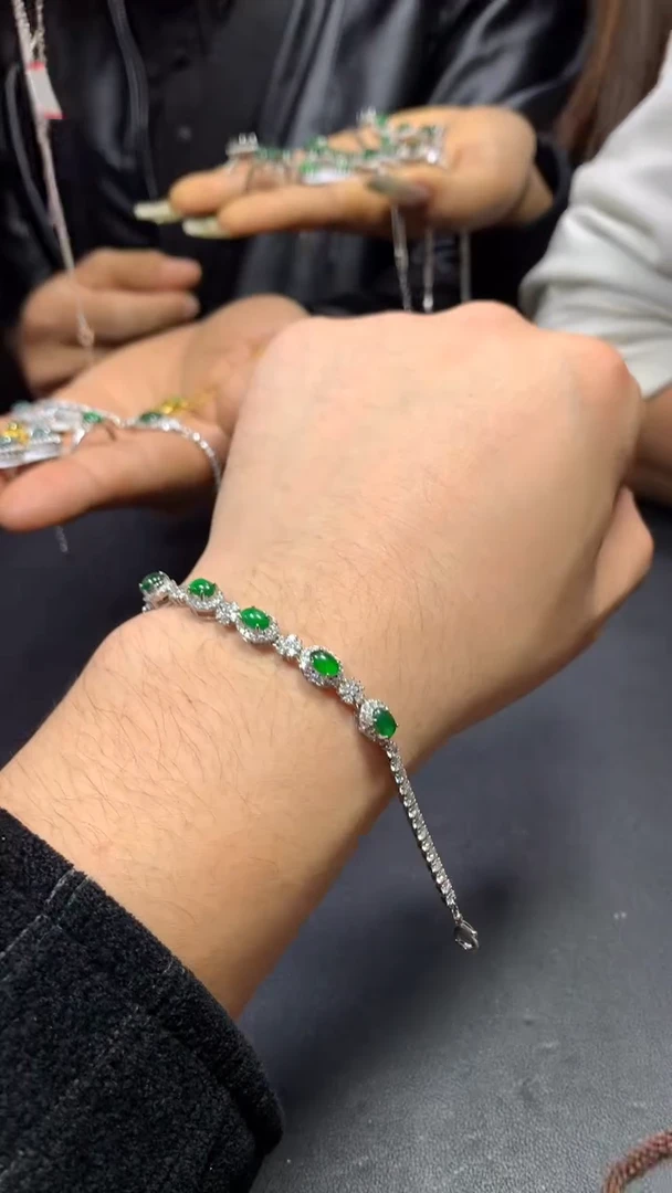 【闪购商品】翡翠手链未镶嵌0850483418/多样性发一