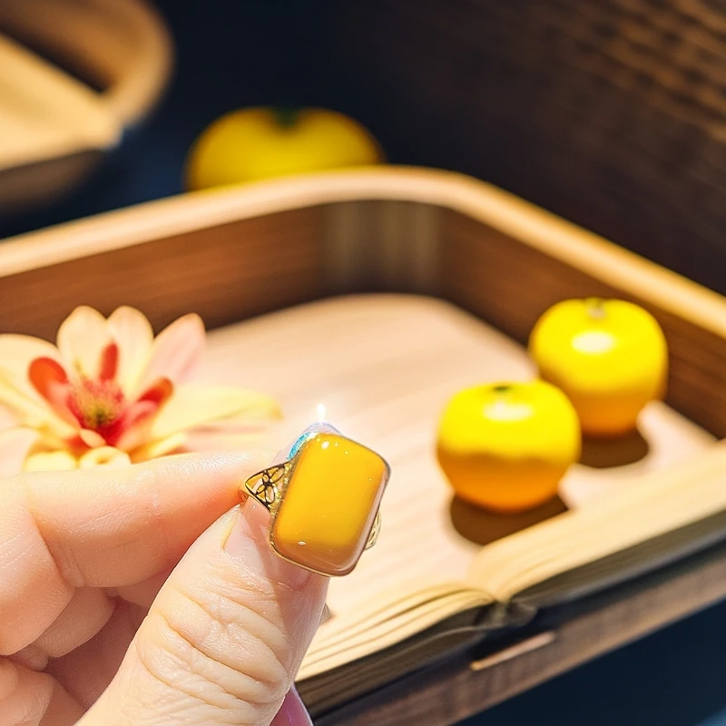 蜜蜡戒指平安无事牌款式