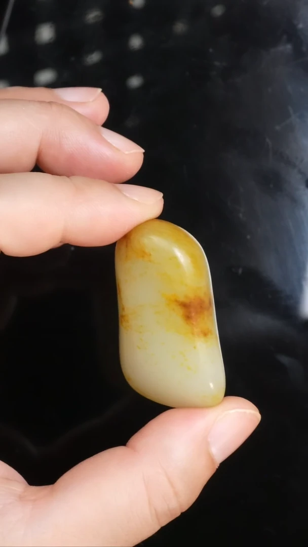 和田玉未镶嵌吊坠(不含链)41.2克和田玉原石