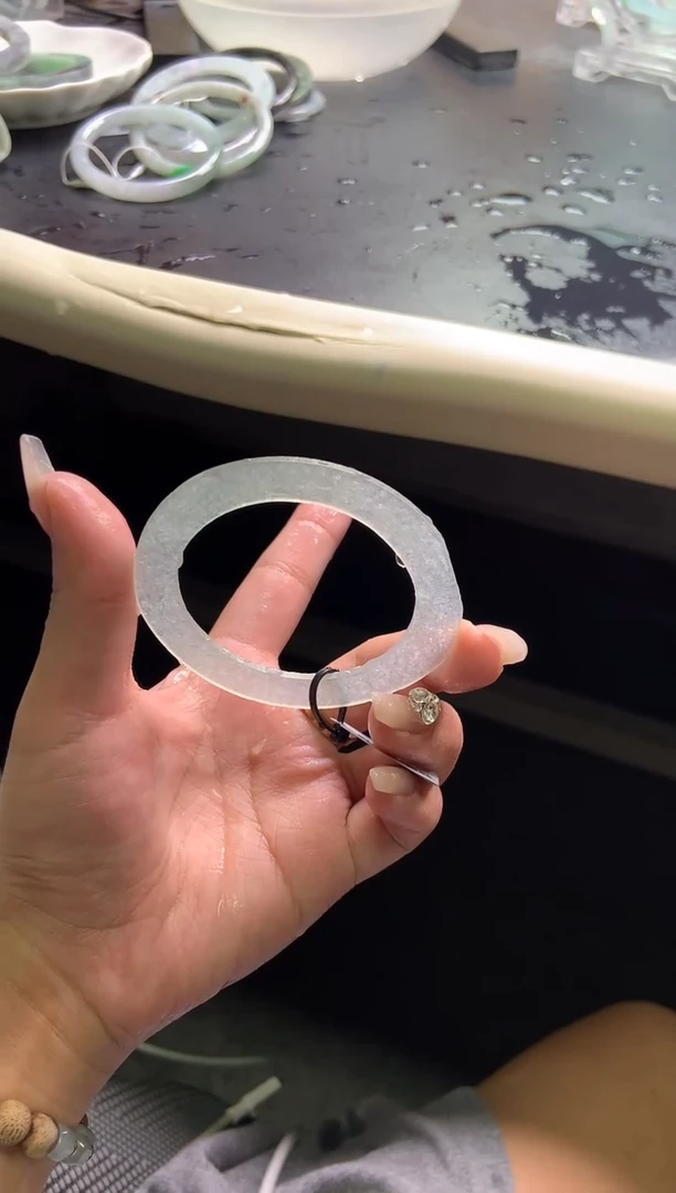 未镶嵌手镯定制翡翠「定制不退不换」