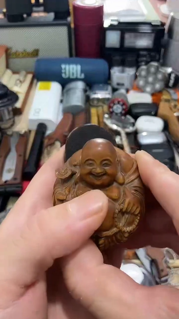 瓷片闪购商品  如图所示