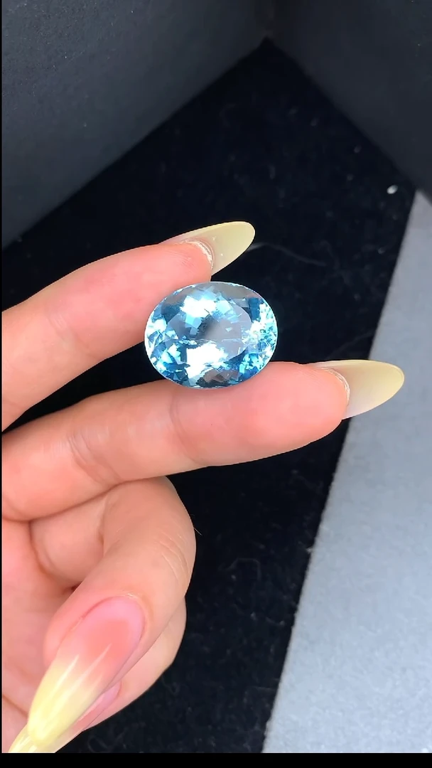 【闪购商品】海蓝宝石裸石未镶嵌21.23克拉