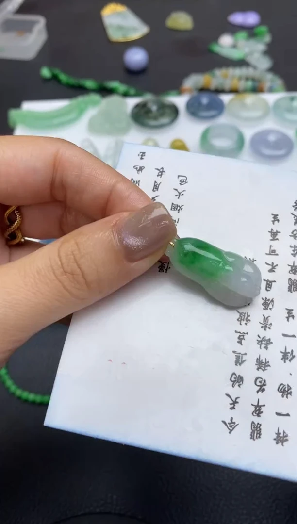 未镶嵌定制翡翠翡翠毛货~