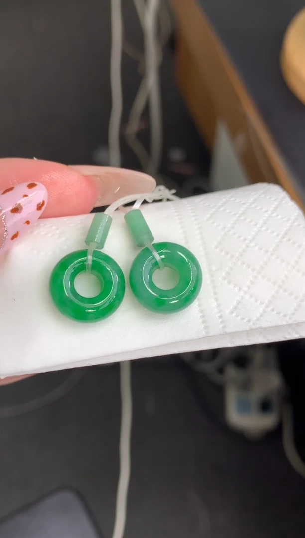 未镶嵌定制翡翠甜甜圈