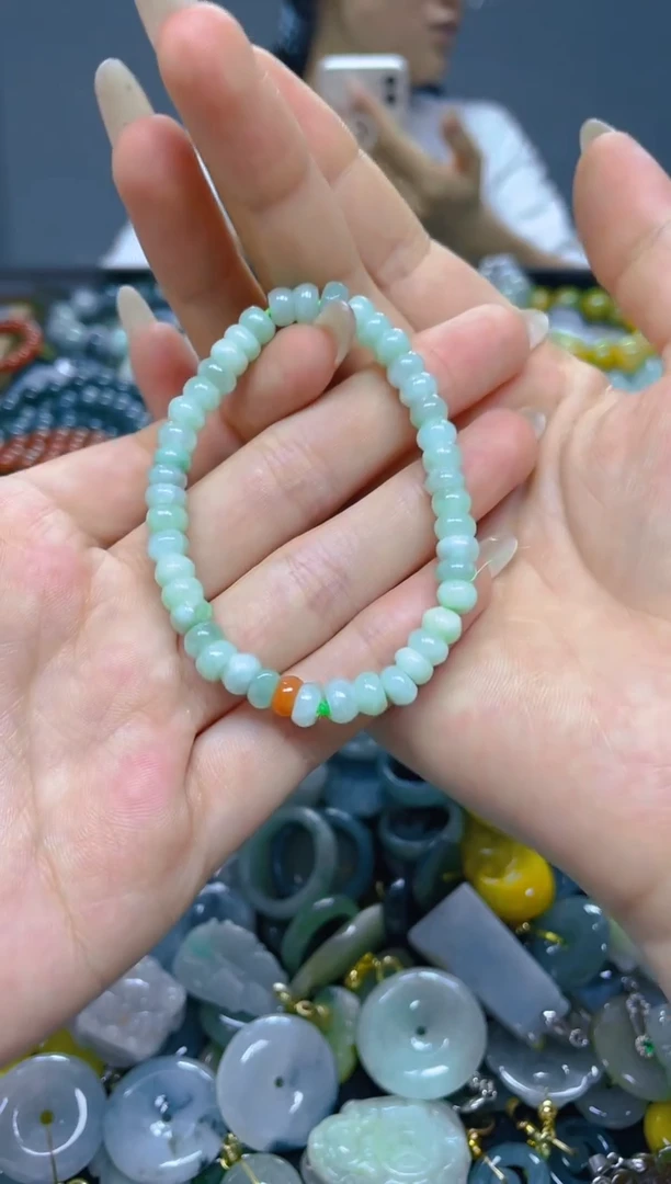 颈饰未镶嵌翡翠5MM/ Q /翡翠A货，一件也是批发价