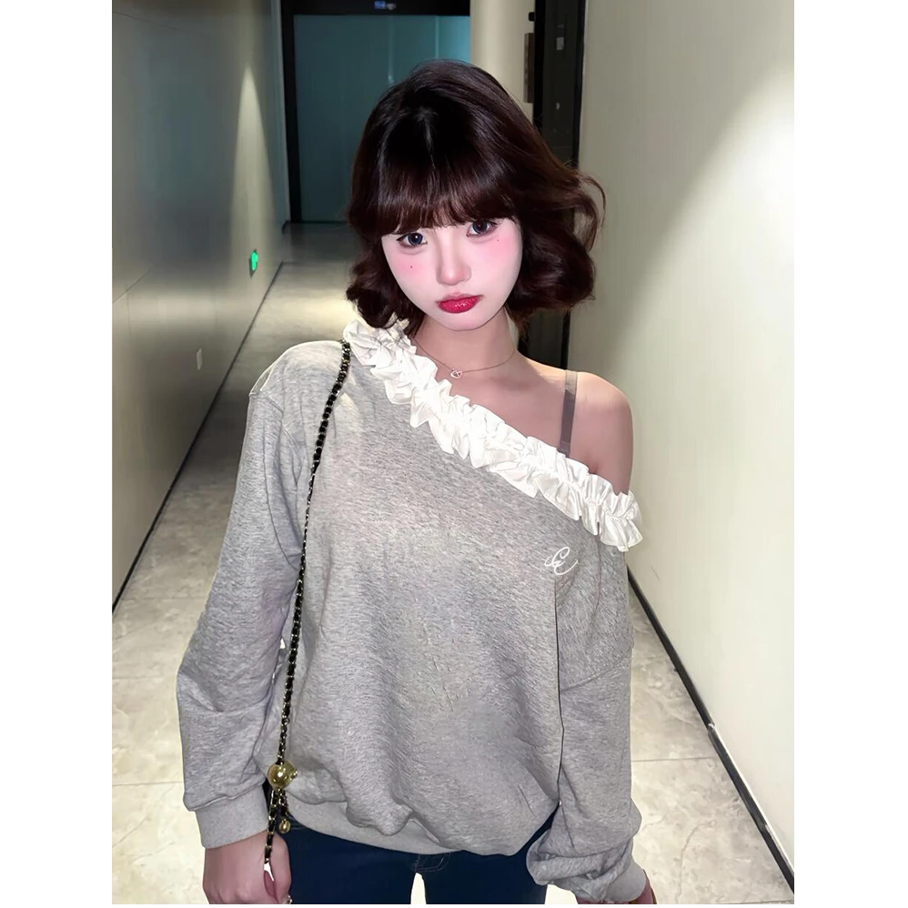 灰色斜肩卫衣女早秋穿搭花边拼接露肩长袖设计感宽松chic韩系上衣