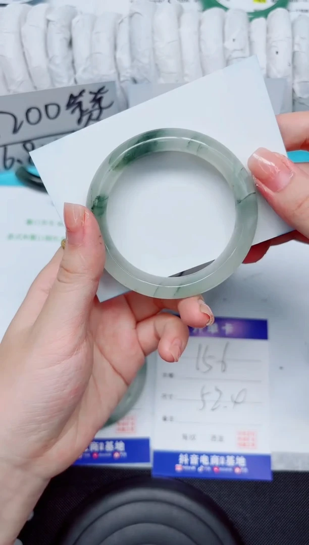 石英质玉手镯未镶嵌159-52.4
