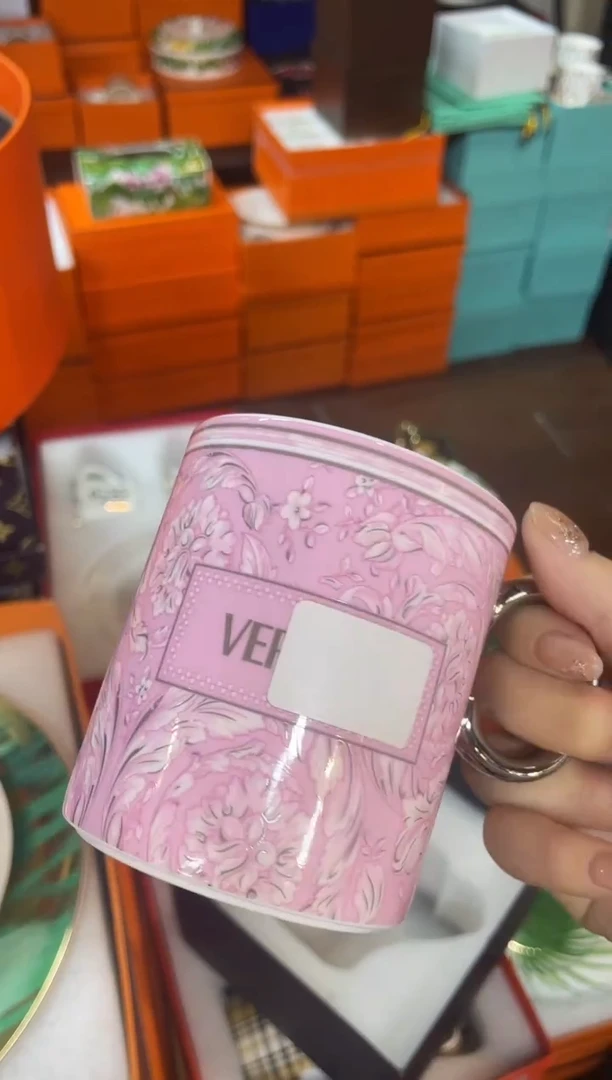 杯鸿辉家品牌瓷器，京东包邮！