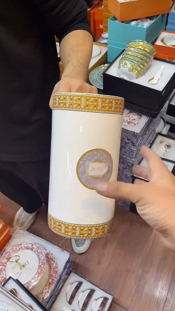 杯鸿辉家品牌瓷器，京东包邮！