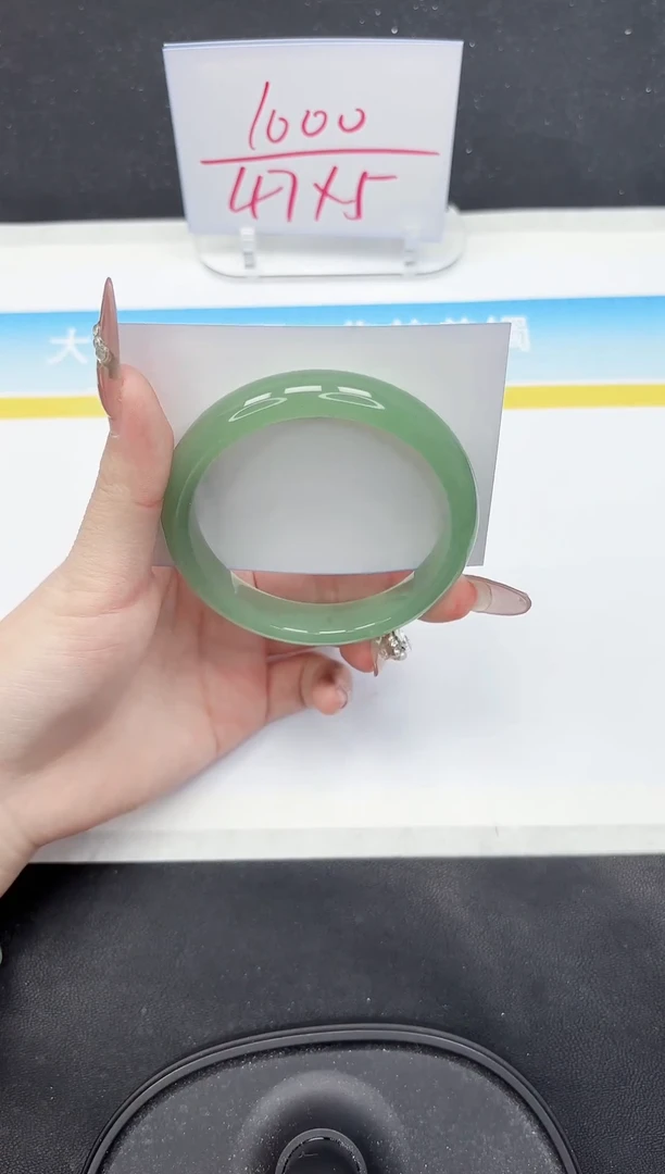 【闪购商品】石英质玉手镯未镶嵌A31-60.7