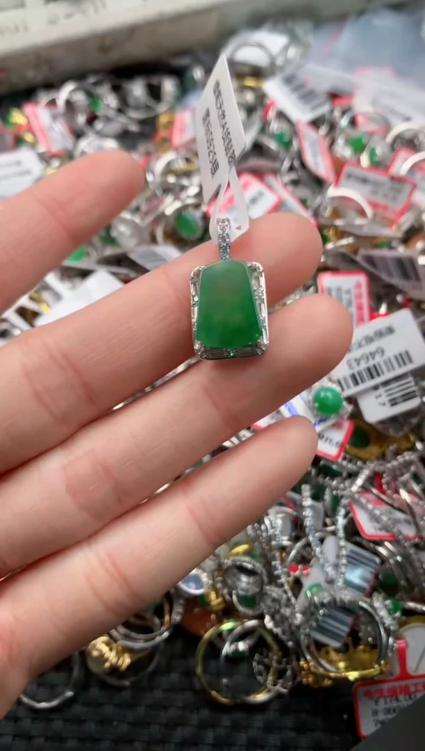 银S925镶嵌戒指翡翠1        3