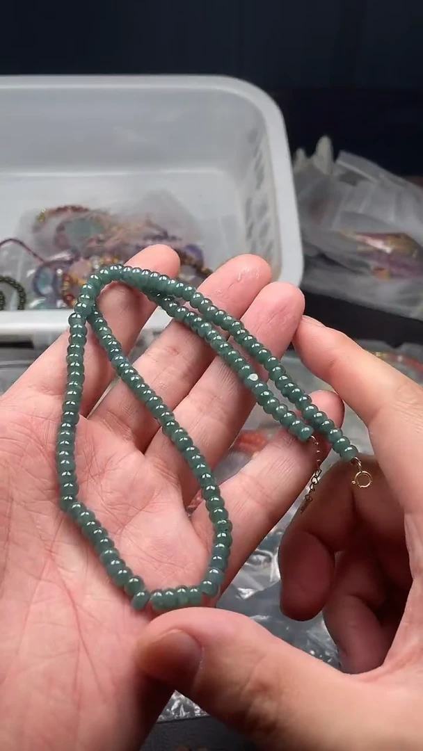 翡翠未镶嵌颈饰多样性发货拍一发一