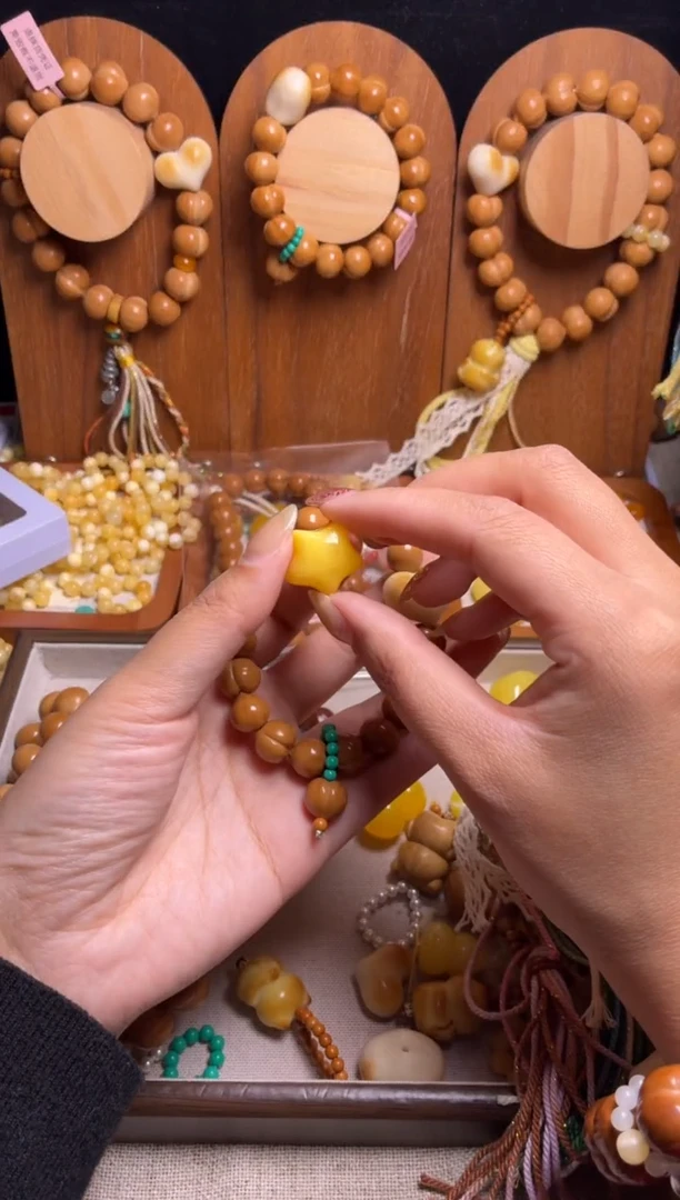 手串猴头核桃小*彤差价