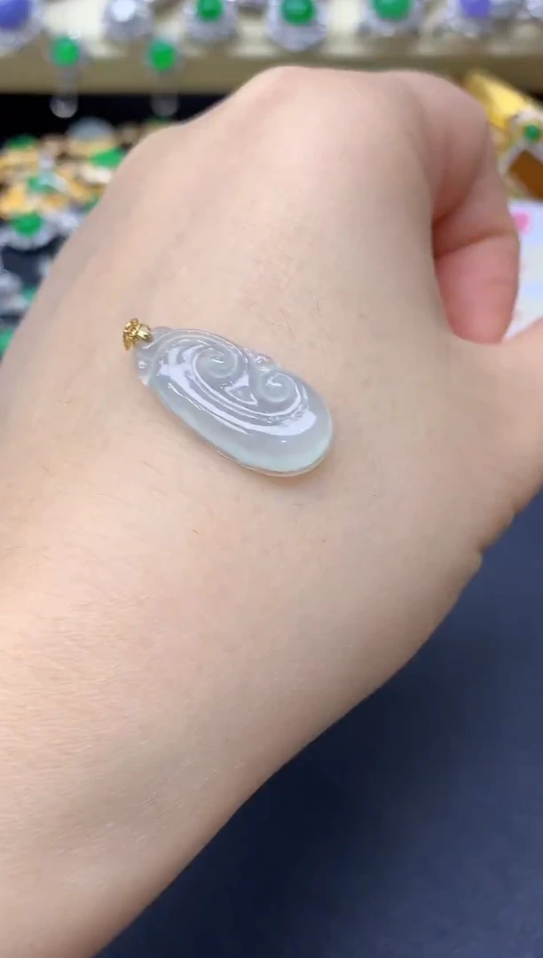 颈饰18K金镶嵌翡翠9-中国好珍宝