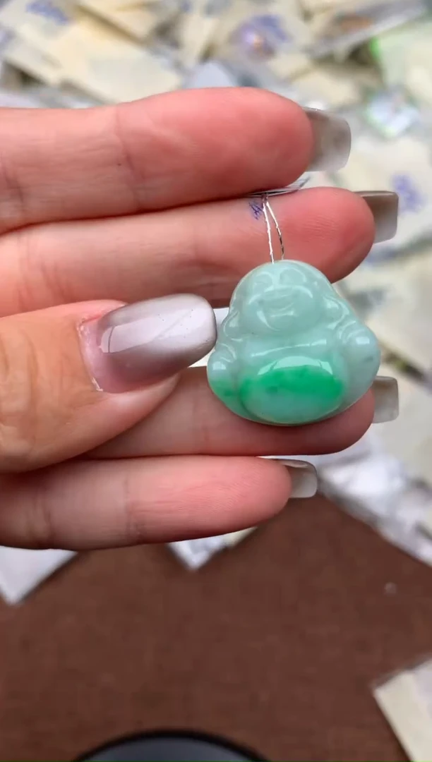 未镶嵌挂件翡翠—