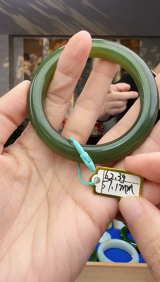 未镶嵌和田玉挂件拍一发一