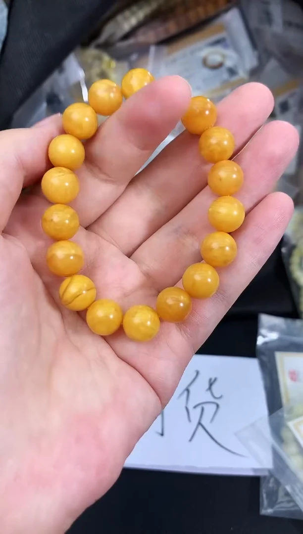 蜜蜡未镶嵌珠宝奇石55