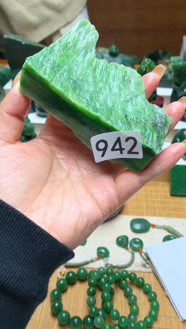 未镶嵌和田玉珠宝半成品1