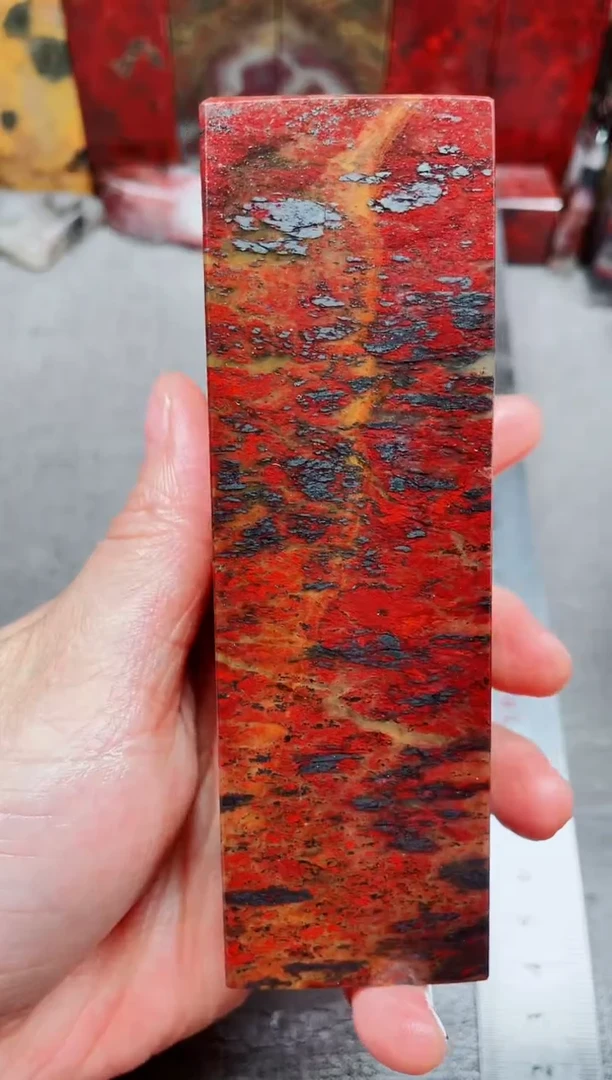 桂林鸡血玉素章老虎洞--29