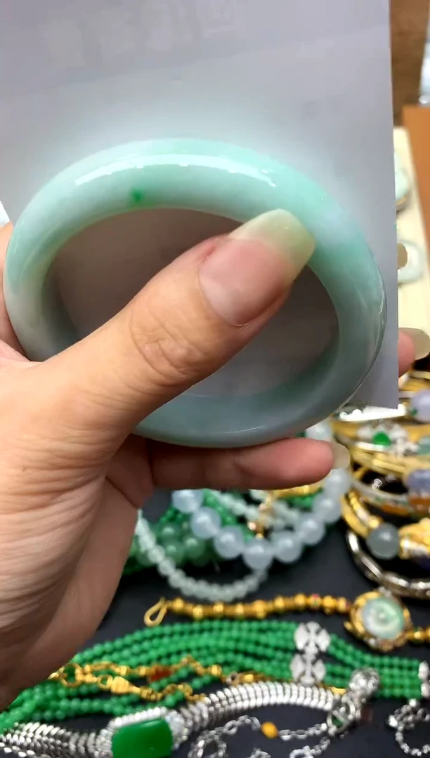 翡翠手镯未镶嵌339-中国好珍宝