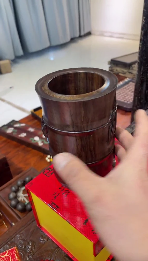 【闪购商品】木檀木笔筒啊啊啊
