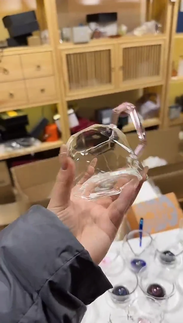 粉色璀璨公道杯