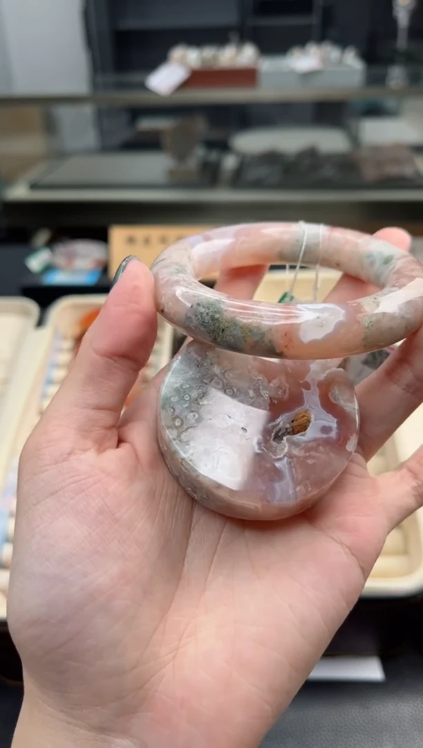 石英质玉手镯未镶嵌55圈口（赠送镯心）6511529