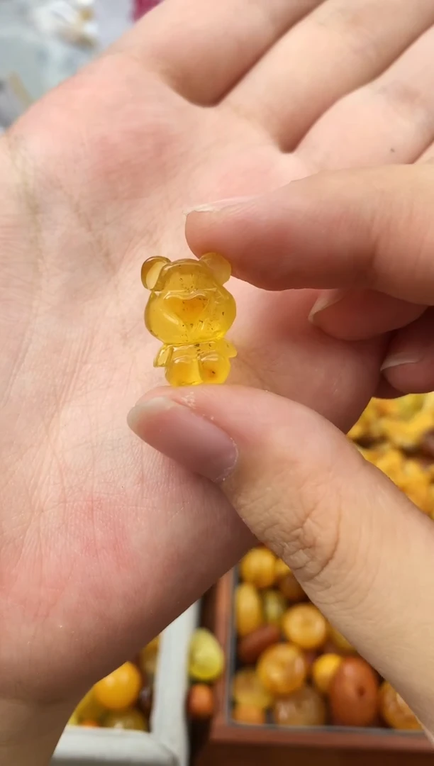 未镶嵌琥珀珠宝奇石227
